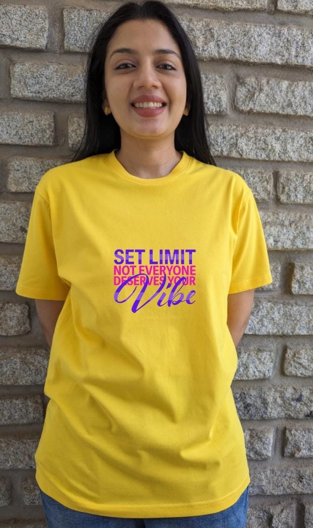 Set limit, not everyone deserves your vibe- Women Regular Fit