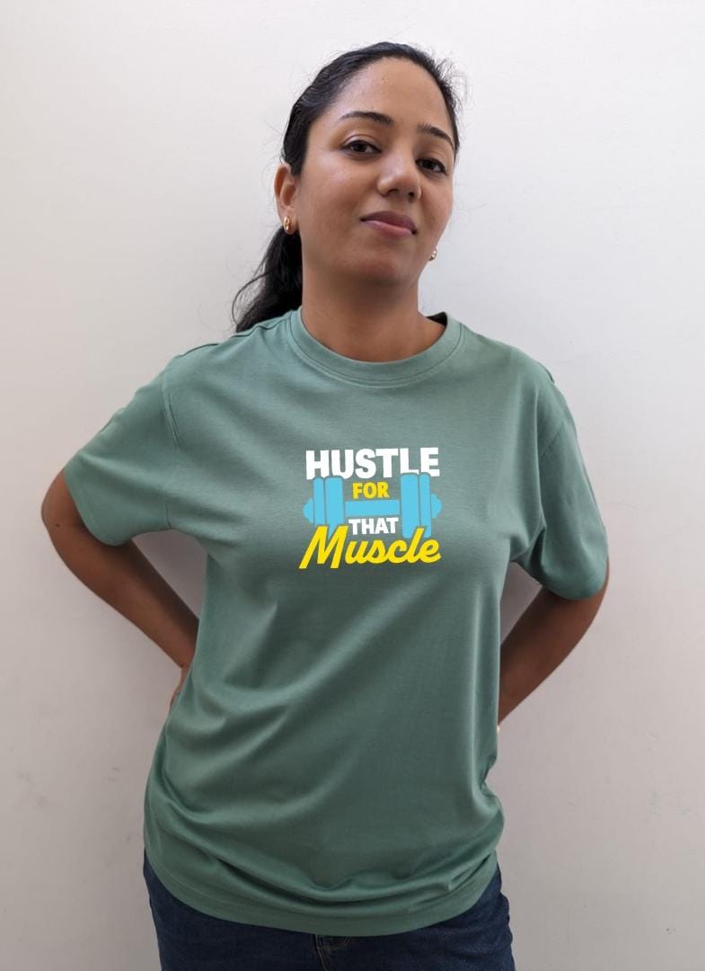 Hustle for that muscle-Women Regular Fit